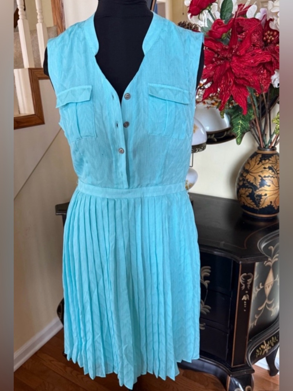 Cremieux Women's Pleated Sleeveless Dress in Turquoise